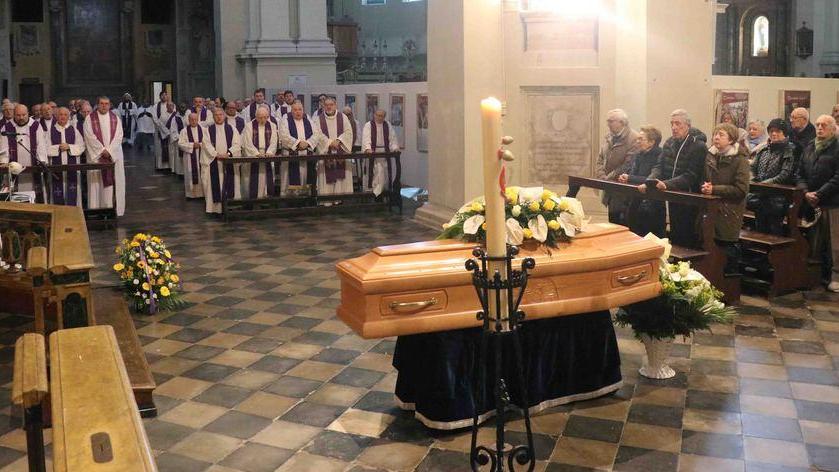 Il funerale di don Margutti. «Aveva perso la serenità»