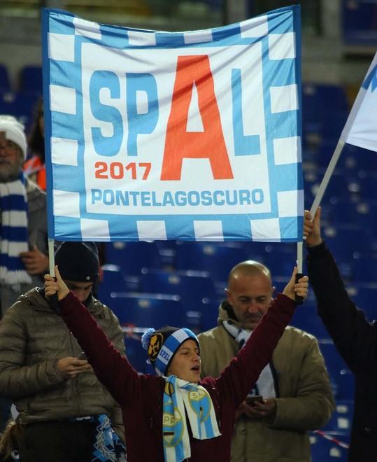 Vietato il bandierone per Aldrovandi Gli spallini protestano 