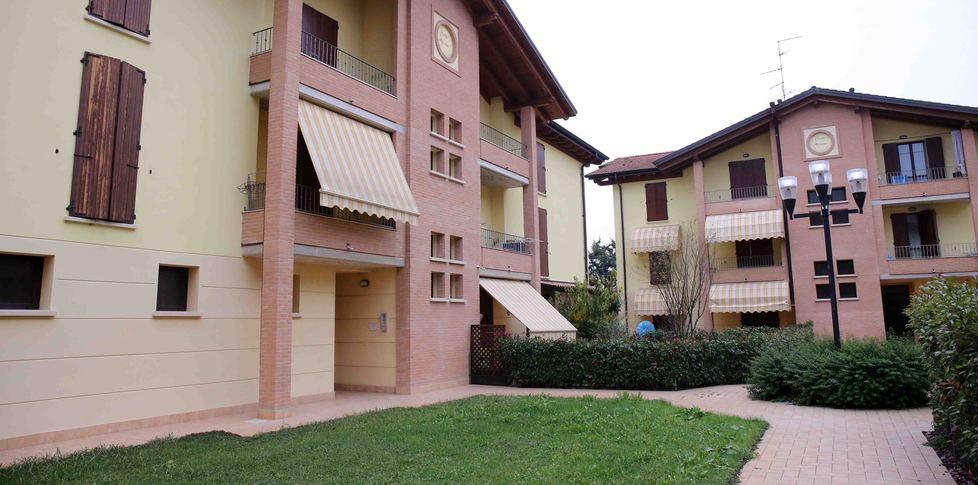 Vicini di casa sotto choc «È una cosa incredibile» 