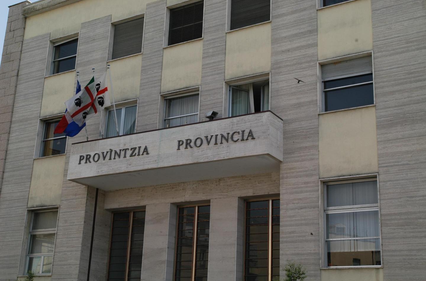 Province, arriva il soccorso del Parlamento 