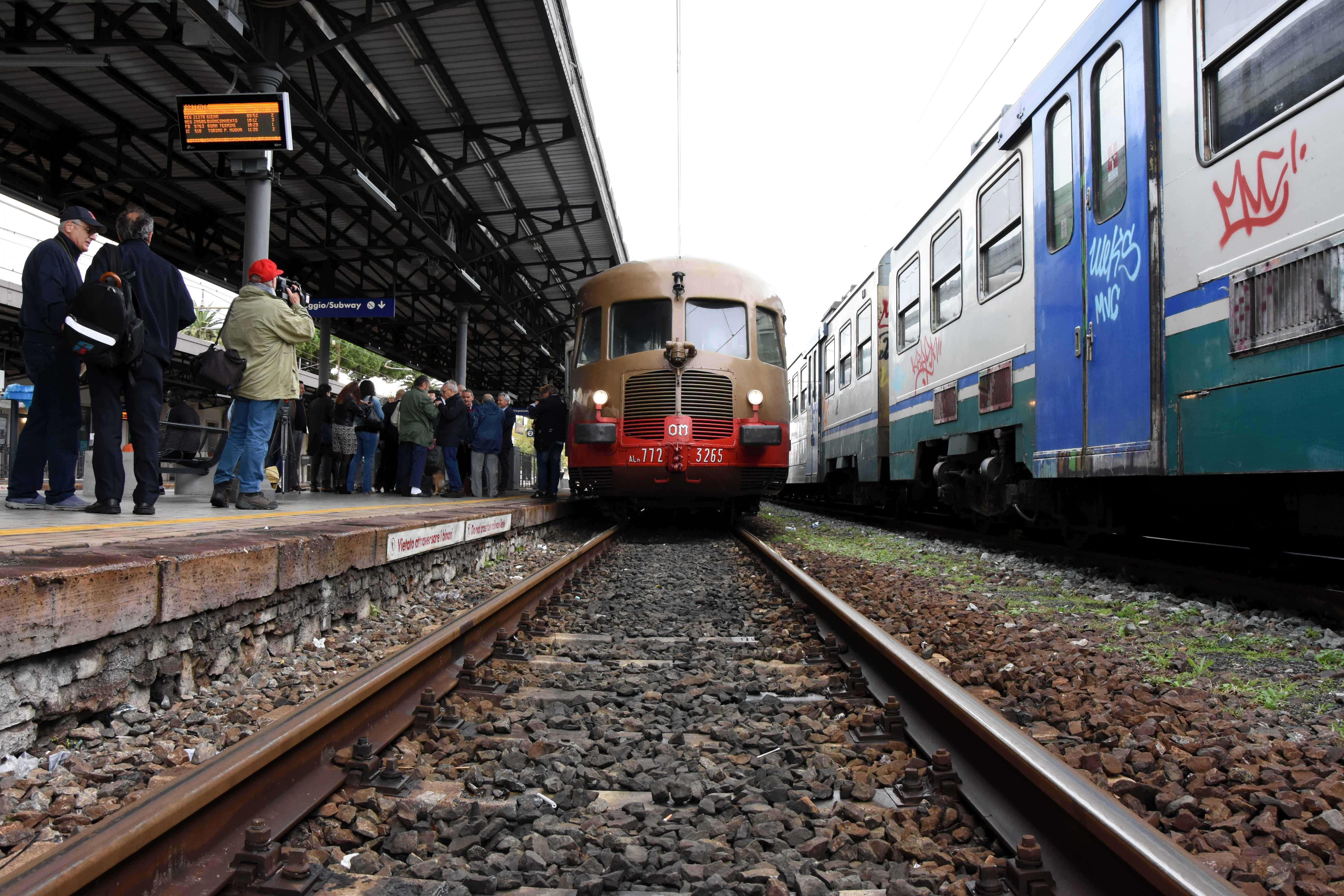 Treno natura in partenza da Grosseto (foto di archivio)