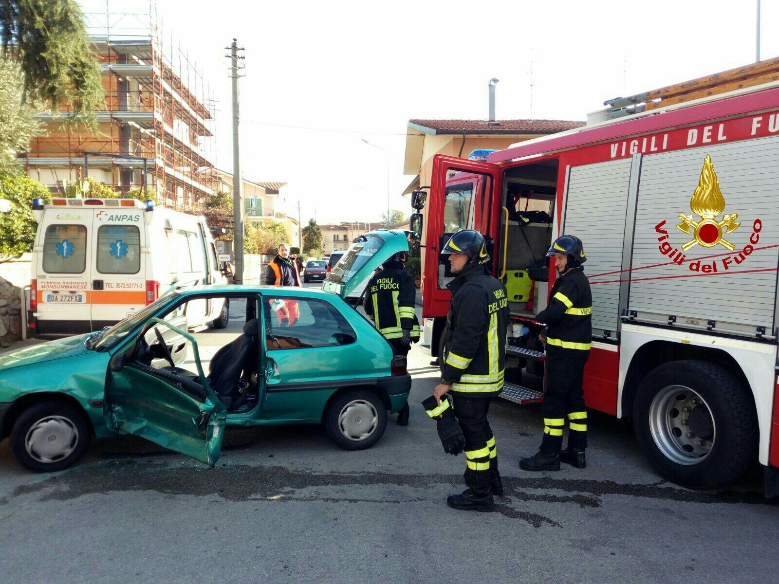 Un uomo ferito nello scontro in via De Gasperi