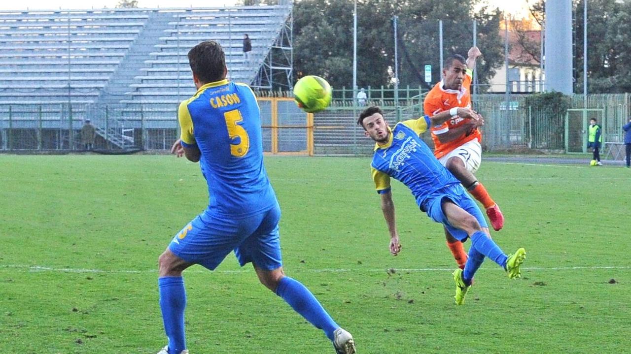 Il gol partita di Hamlili al 92'