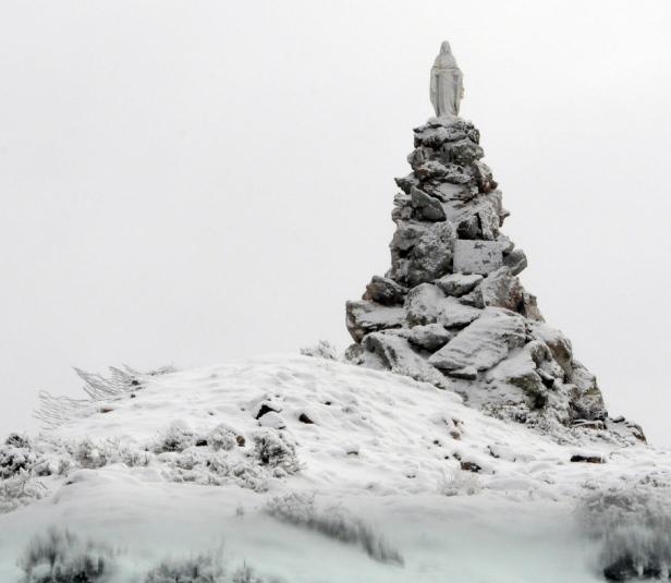 Maltempo nell’isola ritorna la neve sul Gennargentu 