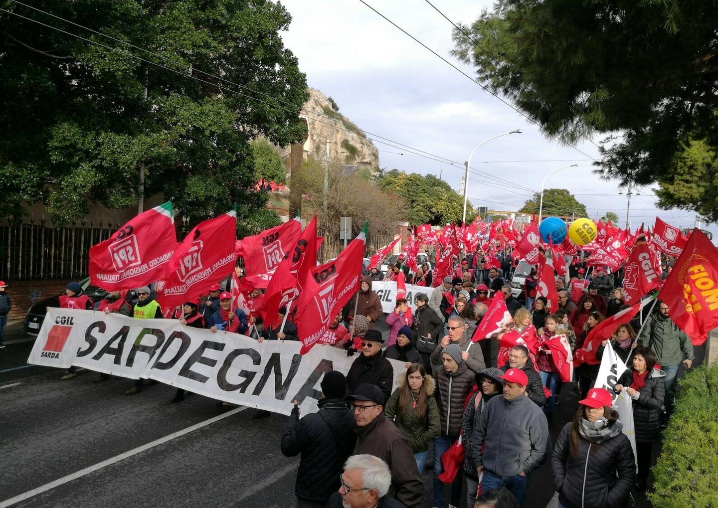 Pensioni, Cgil in piazza: «Il governo cambi rotta» 