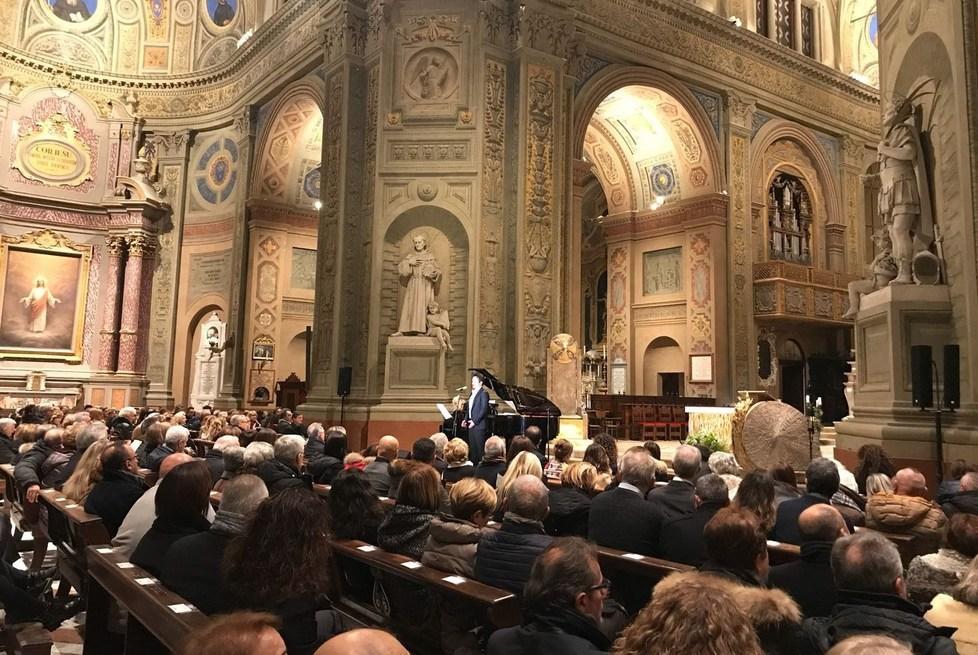 La cattedrale di Carpi gremita per il recital di Matteo Macchioni