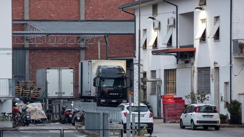 La sede dell'Alessio Carni in via Francesca Sud