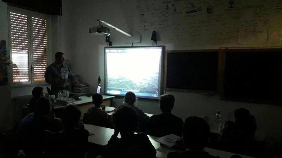 Il pesce di frodo finisce nel piatto di 50 studenti