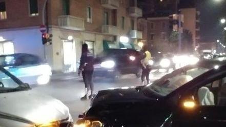 Scontro frontale sulla Vignolese: sei feriti non gravi