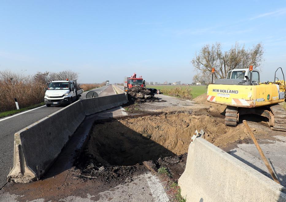 Superstrada chiusa tra Ostellato e Corte Centrale 