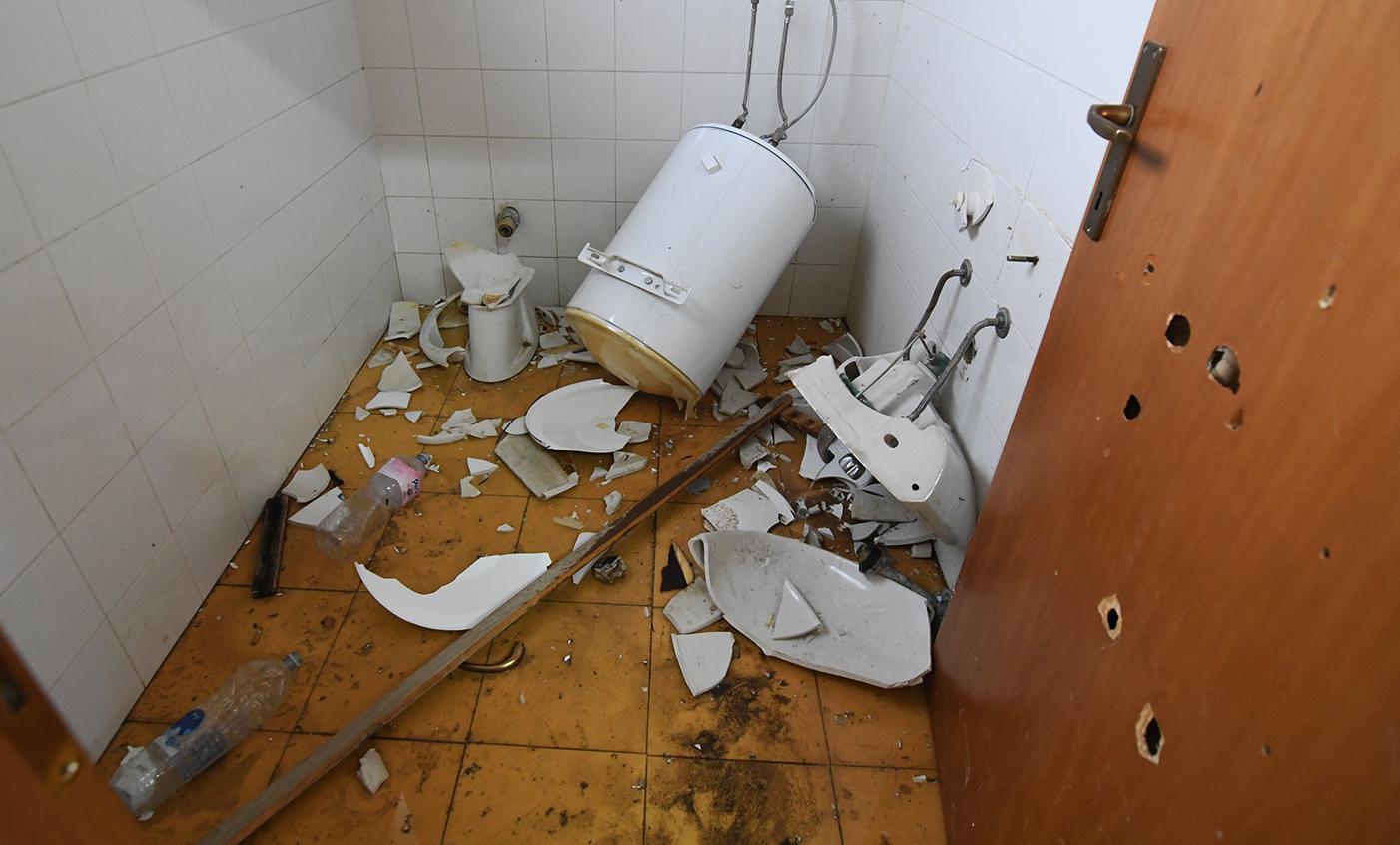 San Paolo, devastati gli spogliatoi 