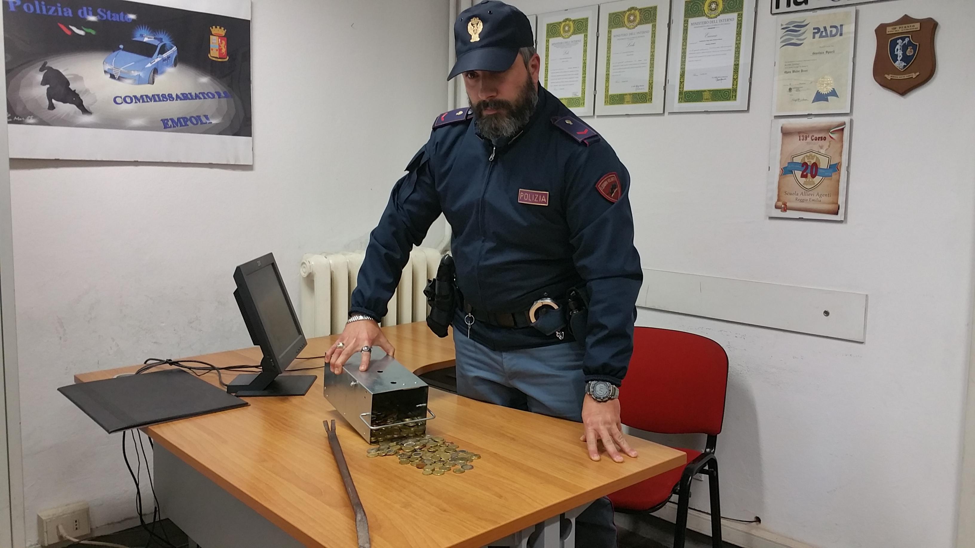 La cassa recuperata dalla polizia di Empoli
