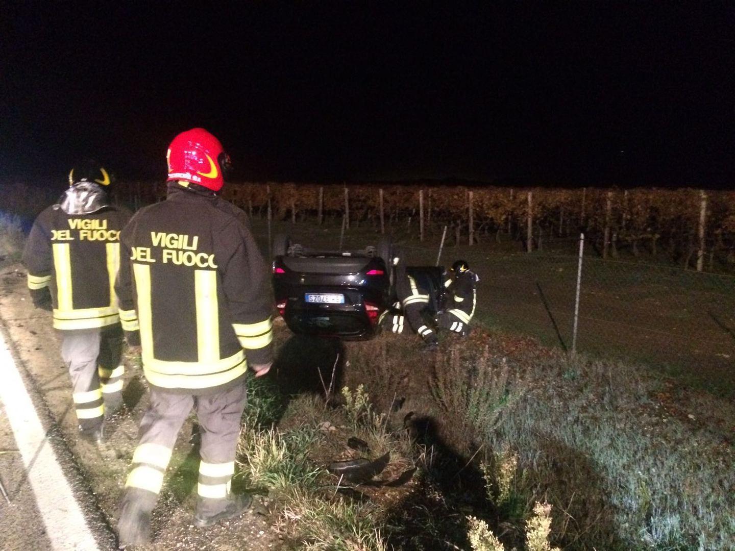 Tre morti sulla strada di Alghero, inchiesta sullo schianto: in fin di vita uno dei feriti 