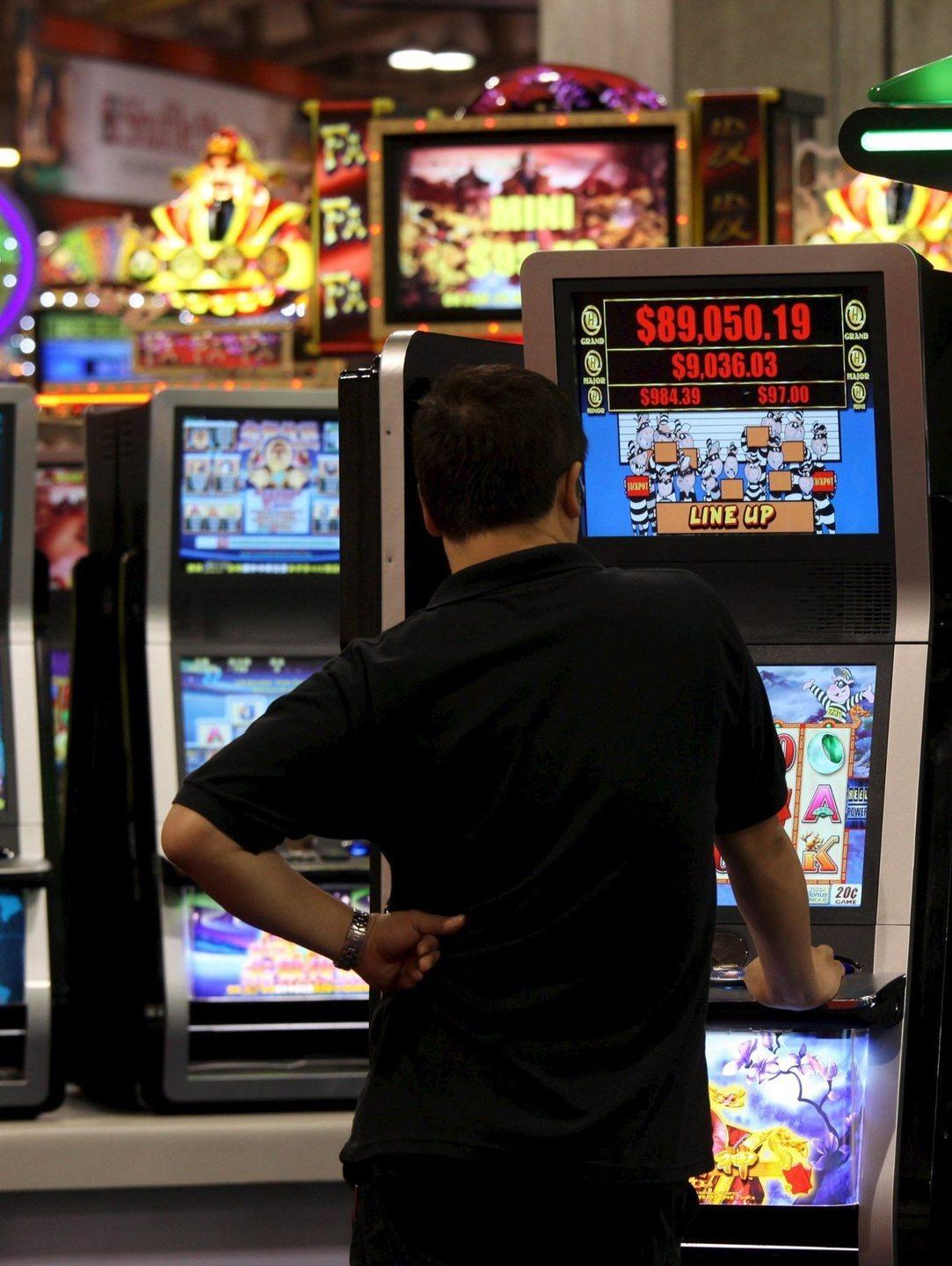 Multe per i videopoker irregolari 
