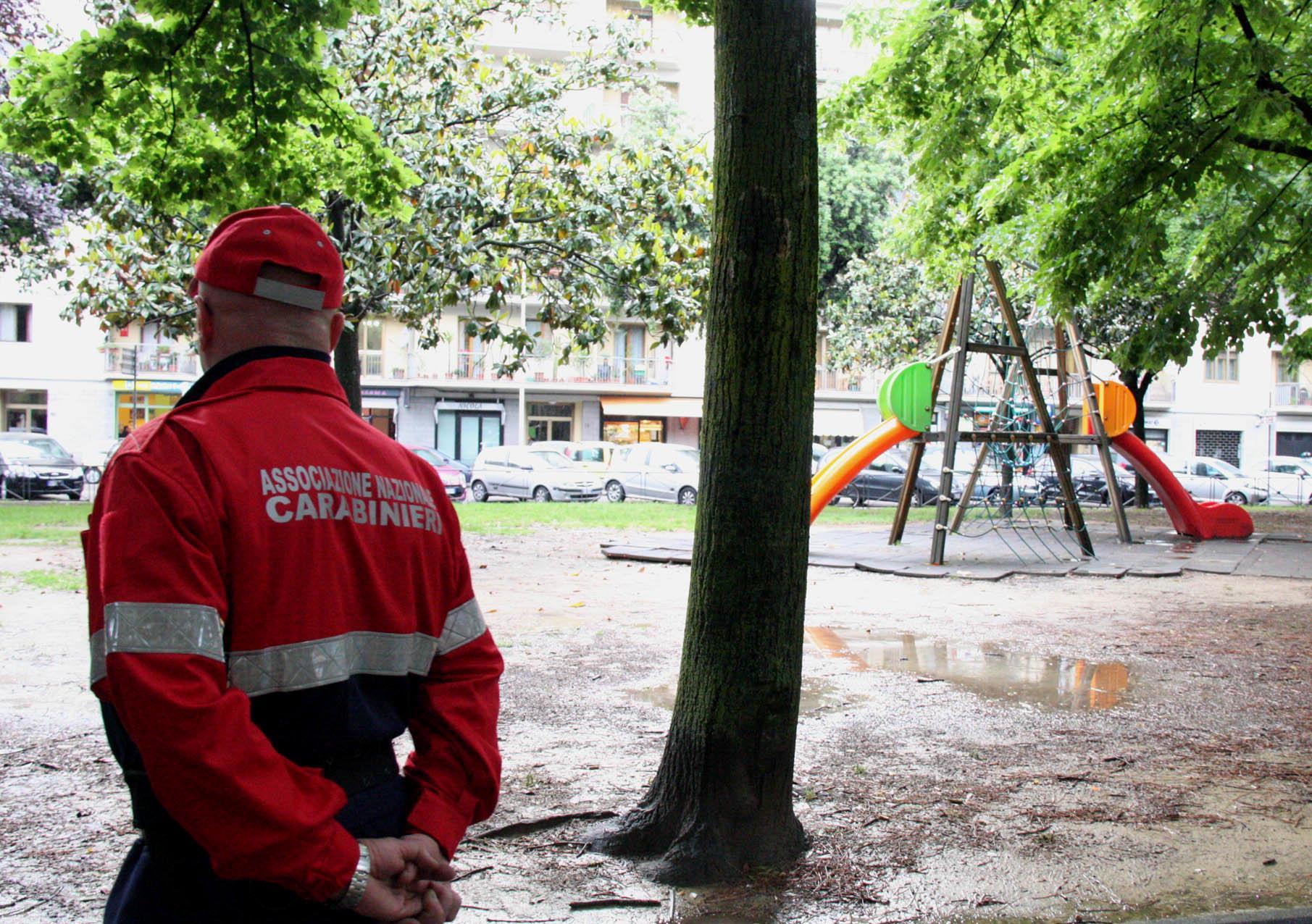 Carabinieri in congedo controllano i giardini del Soccorso