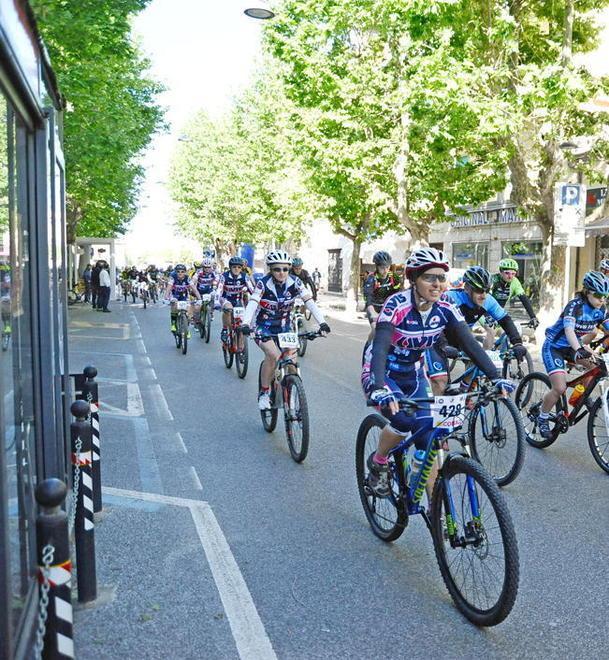 Si alza il sipario sulla Granfondo Costa degli Etruschi 
