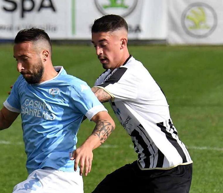 Rivoluzione bianconera Se ne va anche Fenati 