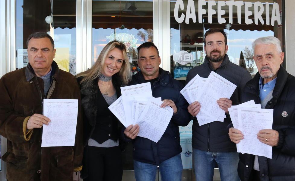 Firme per dire no alla sosta a pagamento