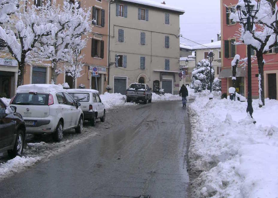 Disagi neve, il sindaco si difende: «Evento eccezionale»