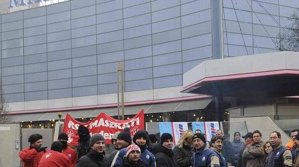 Maserati, sciopero per lo stop produttivo e i dubbi sul futuro
