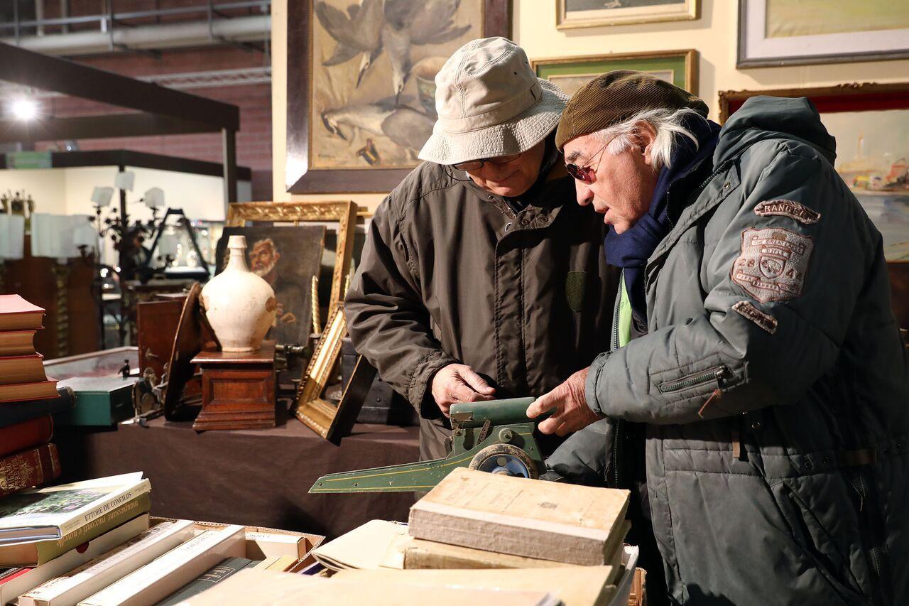 A ModenaFiere tre giorni di antiquariato con 7.8.Novecento