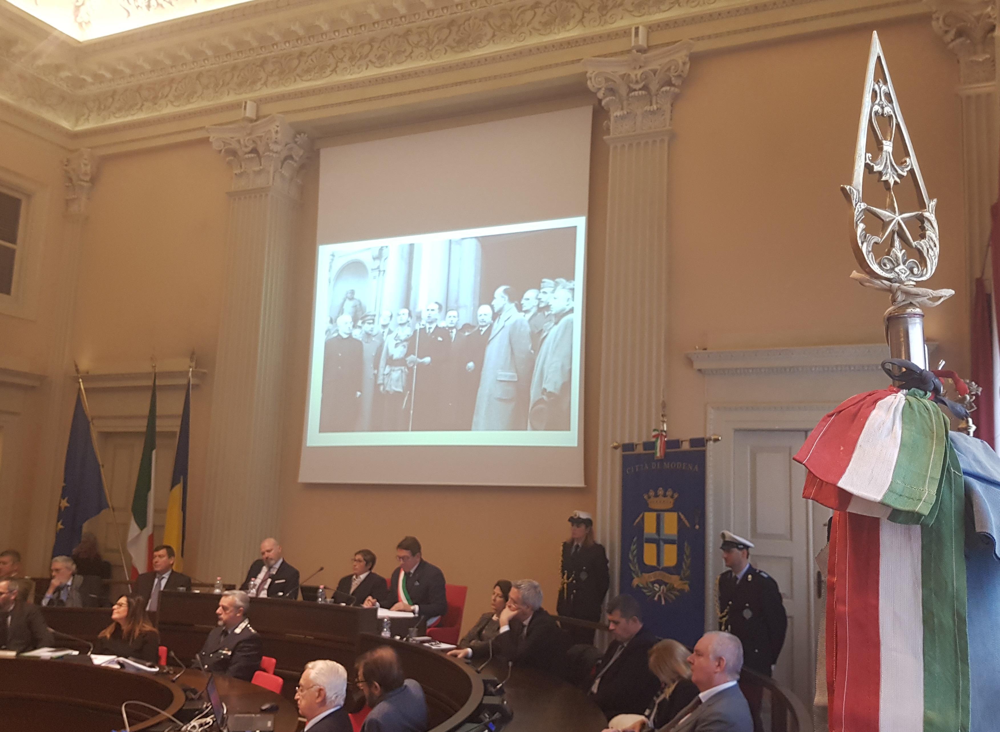 Modena celebra 70 anni medaglia d'oro al valore militare 