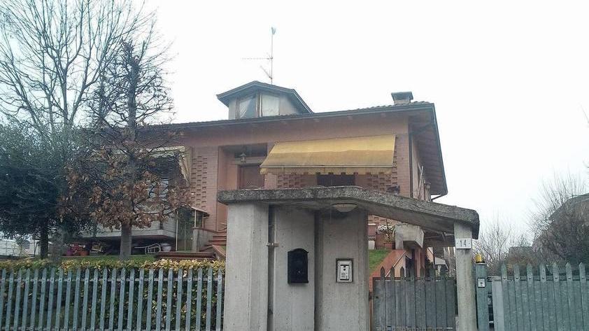 Carpi: tentata rapina in villa, settantenne fa scappare i banditi