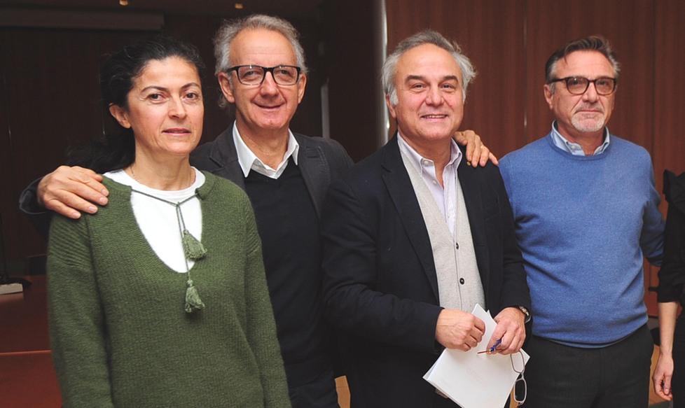 Studenti a lezione di alimentazione 