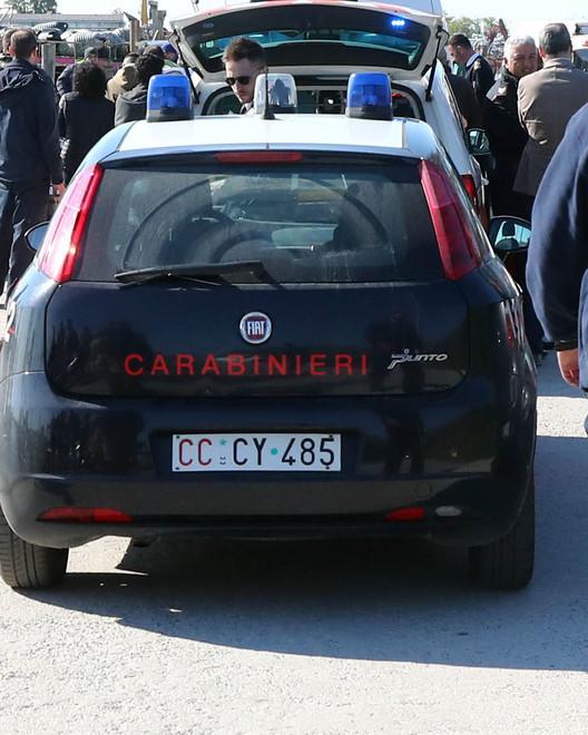 Rubava nelle campagne, banda arrestata