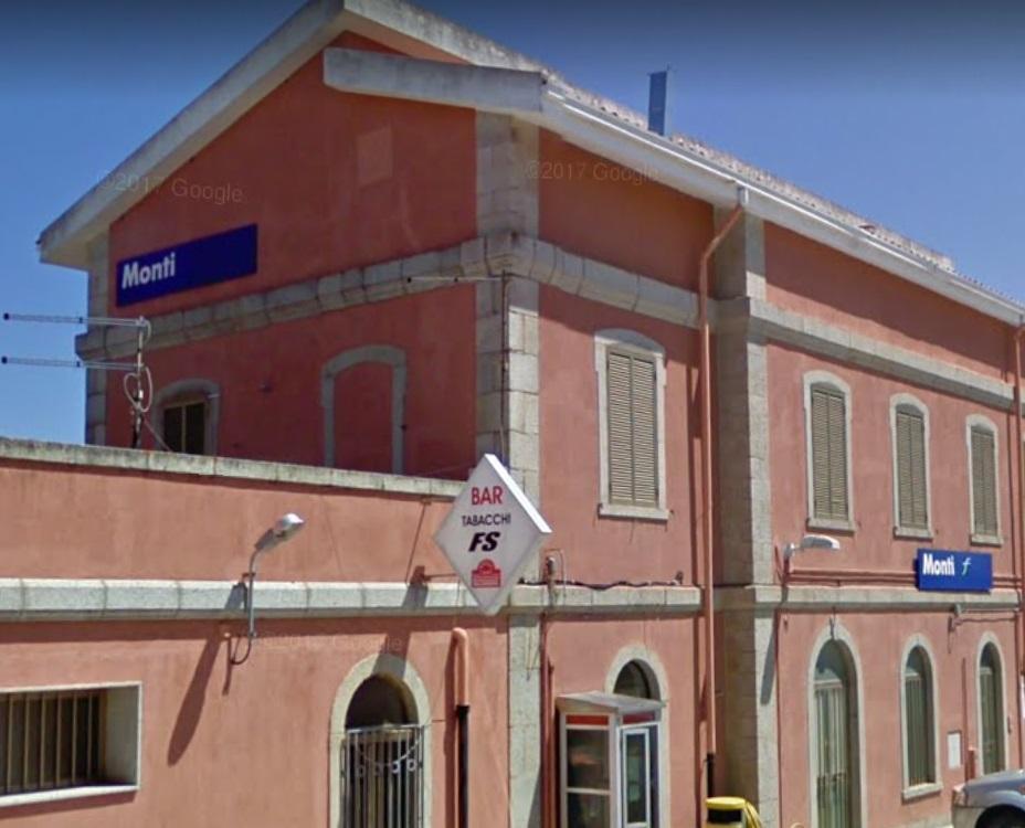 Treno Olbia-Sassari bloccato da un guasto 