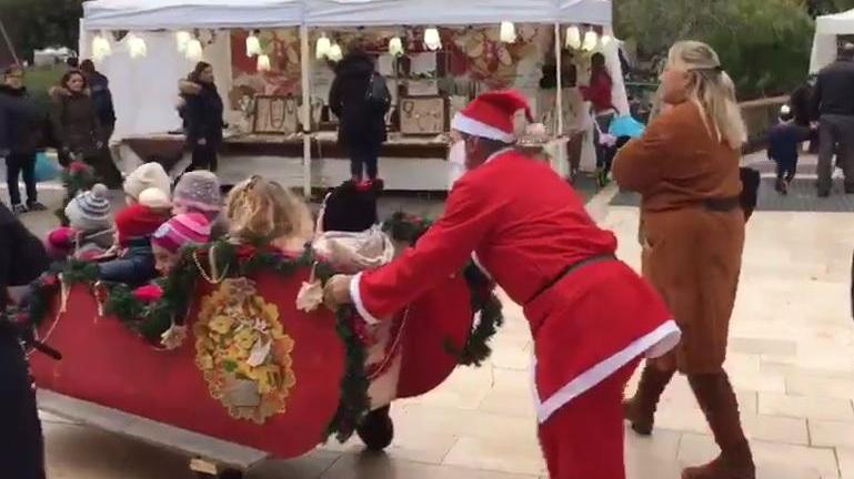 L'arrivo di Babbo Natale (foto rosas)