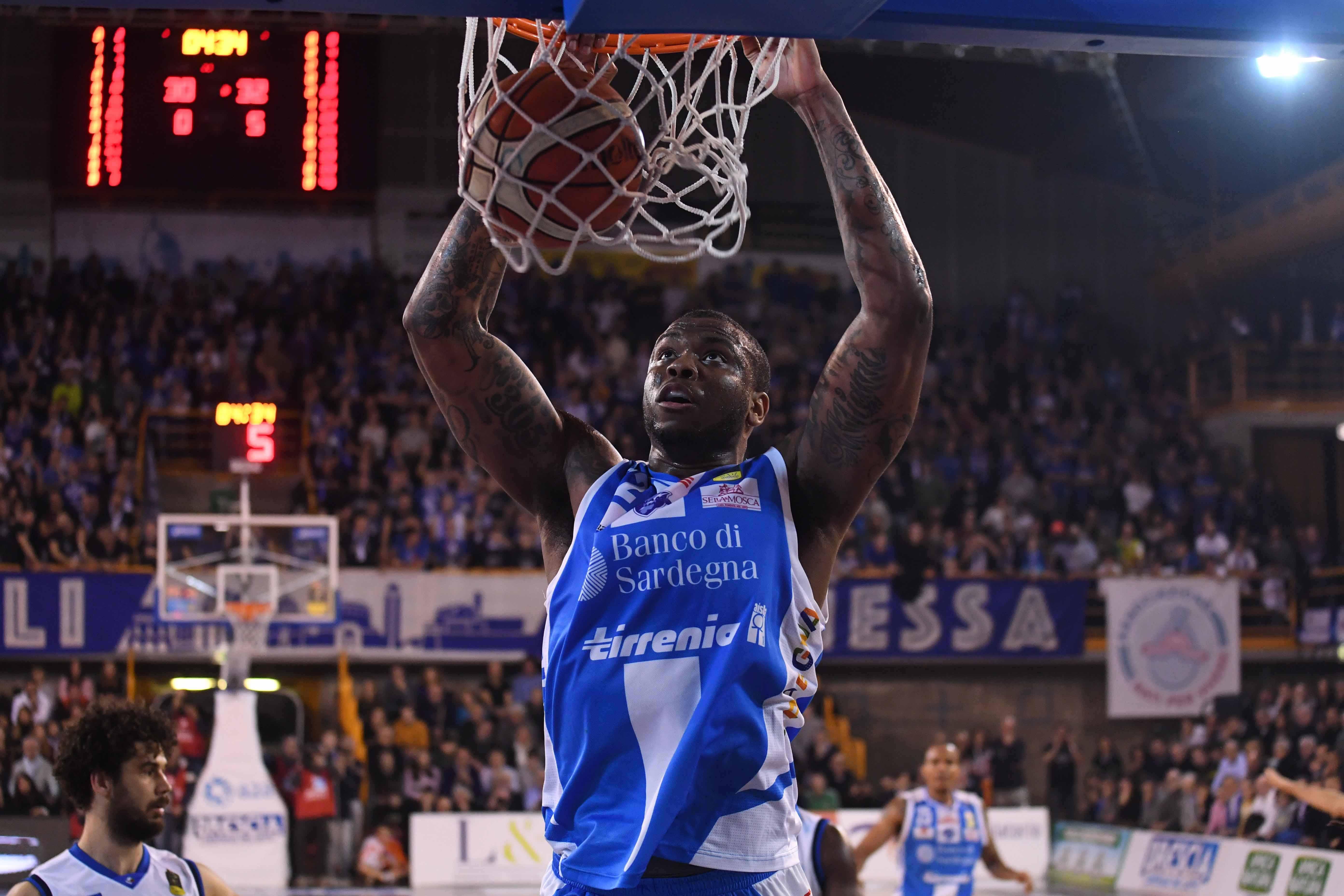 Una grandissima Dinamo vince fuori casa contro la capolista Brescia