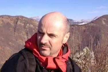 L’idea: politici uniti contro l’abbandono
