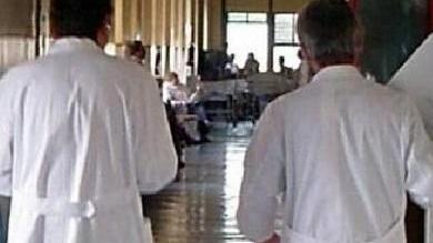Modena, medici in sciopero: «Salviamo la Sanità»