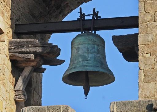 La campana della torre di San Cristoforo in piazza Roma