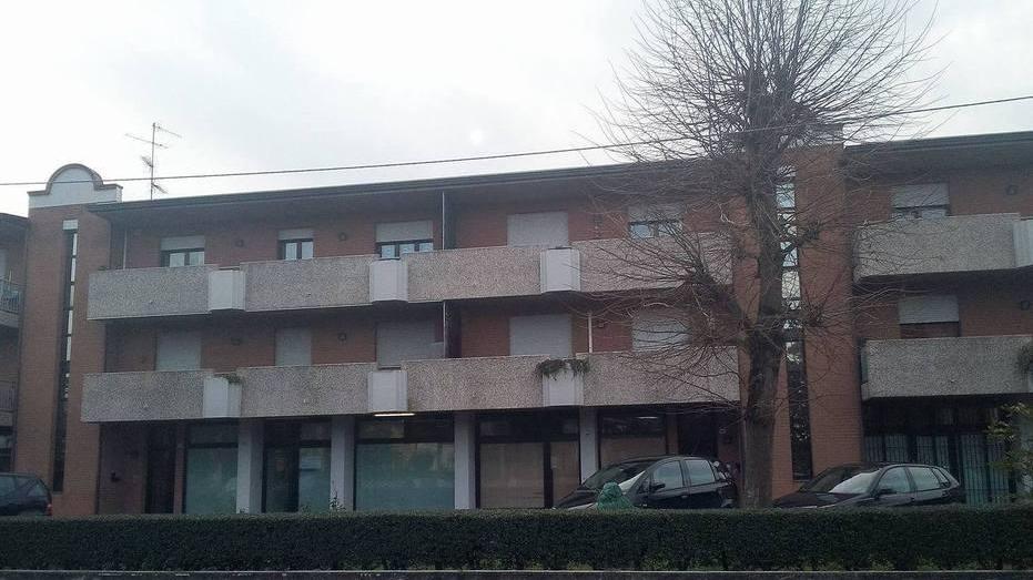 «Profughi nel palazzo Nessuno ci ha avvisati»