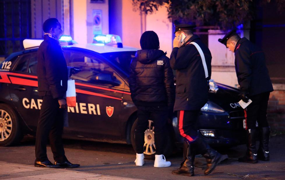 Viale Gramsci: coltelli e ubriachi 