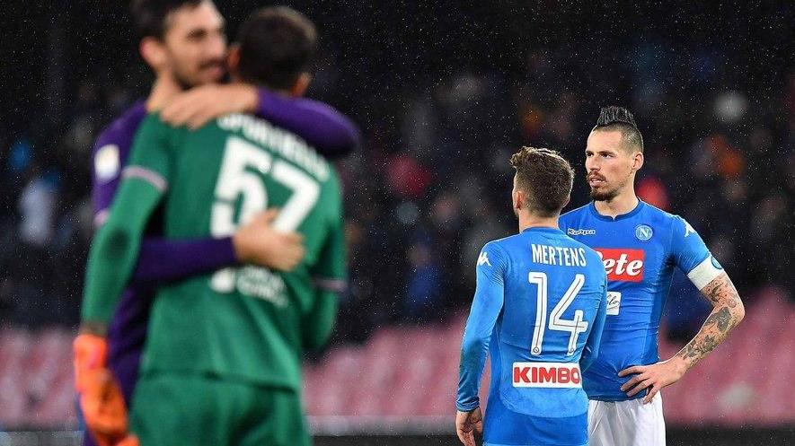 Il Napoli stenta anche contro la Viola
