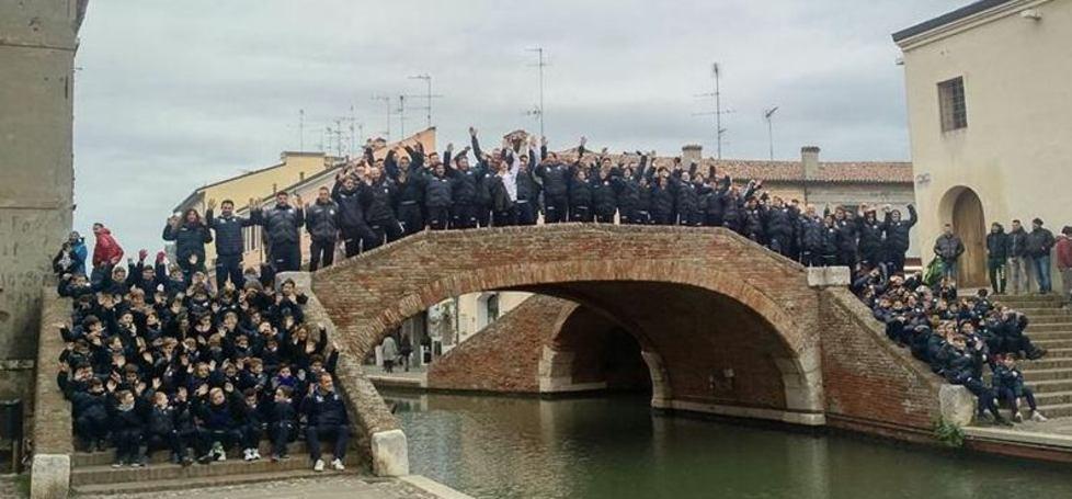 Comacchio Stars, stavolta la foto è al Ponte degli Sbirri