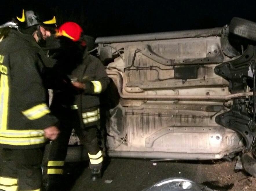 Incidente stradale a Santadi, muore 28enne 