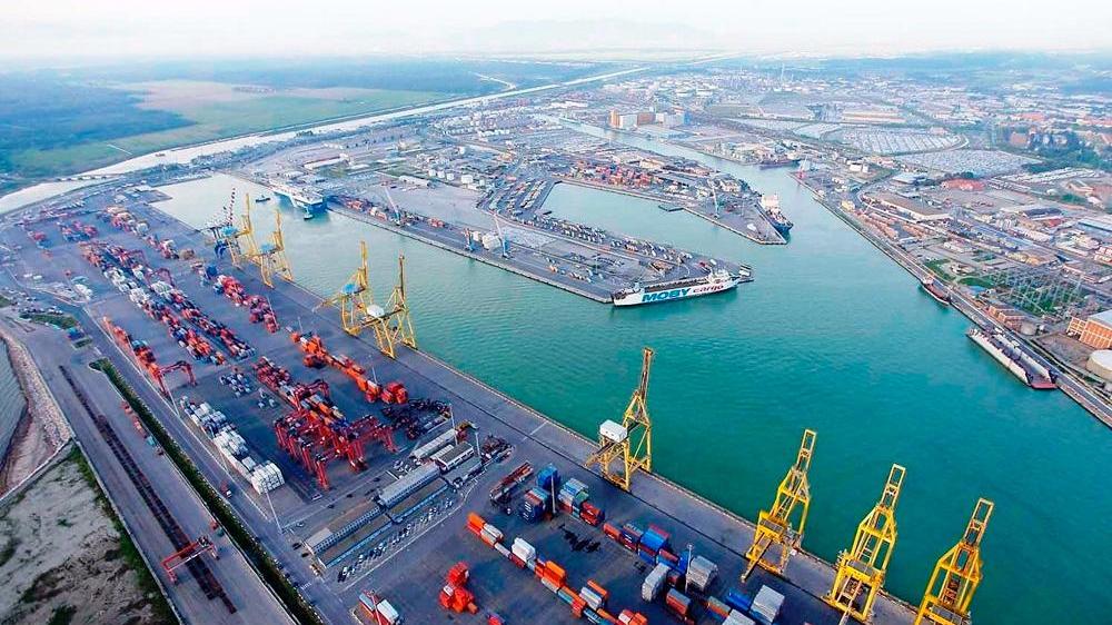 Porti, il 9% dei traffici italiani passa dalle banchine di Livorno e Piombino