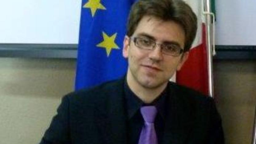 «Mai un contributo Dentro o fuori?»