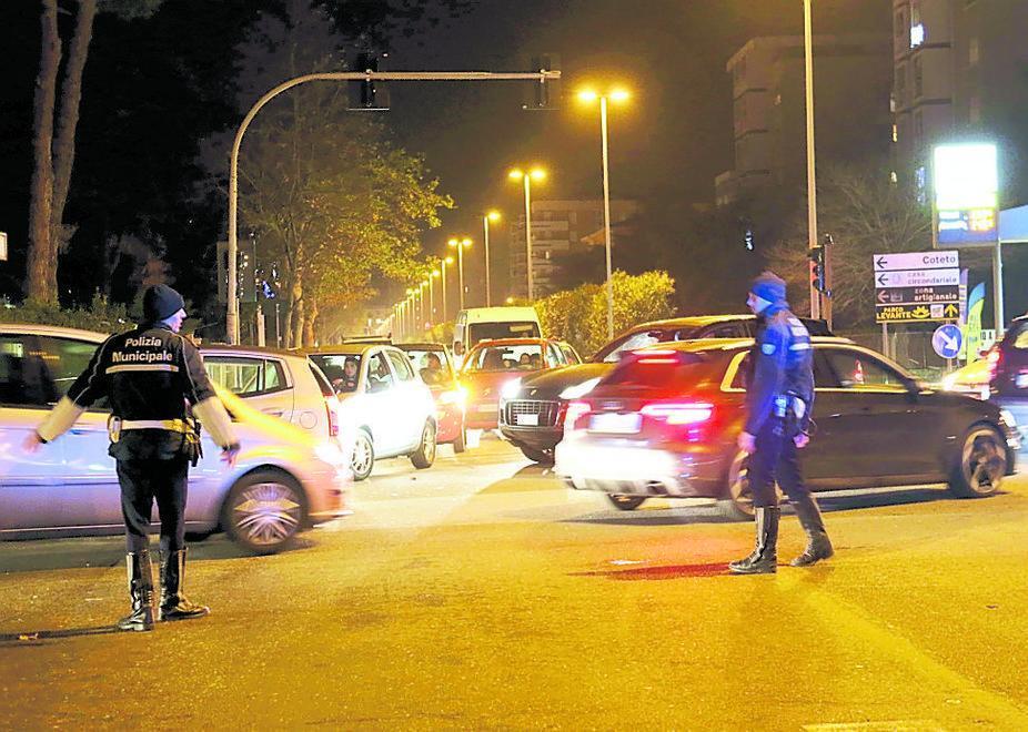 Muore investito sul viale Petrarca 