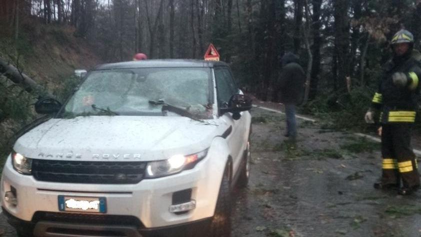 Prima il gelo, poi il vento e oggi rischio esondazioni