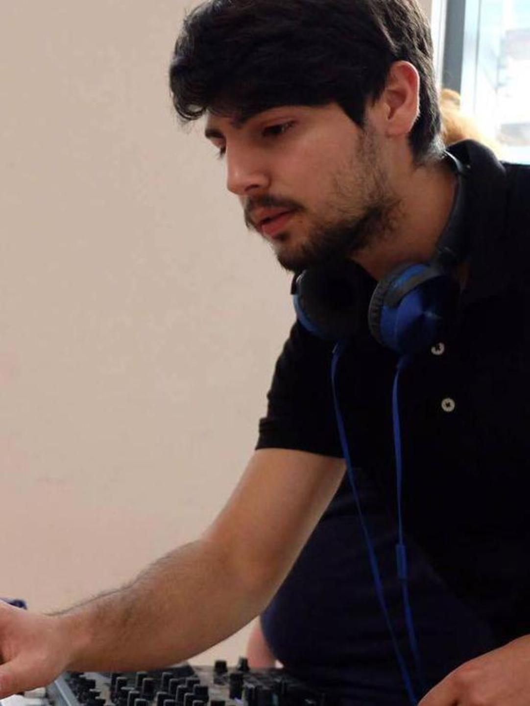Gli amici di Pietro Sanna: «Lei ha raccontato solo bugie» 