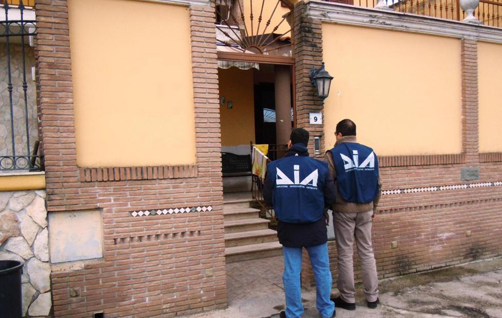 Le mani della mafia arrivano anche in Versilia