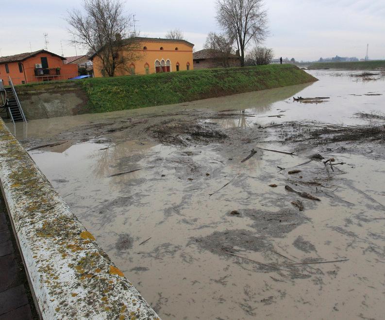 Duecento famiglie sfollate tra Sozzigalli e Secchia per il rischio inondazione 