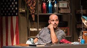Stasera al Verdi Marco D’Amore nelle vesti di “O professor”