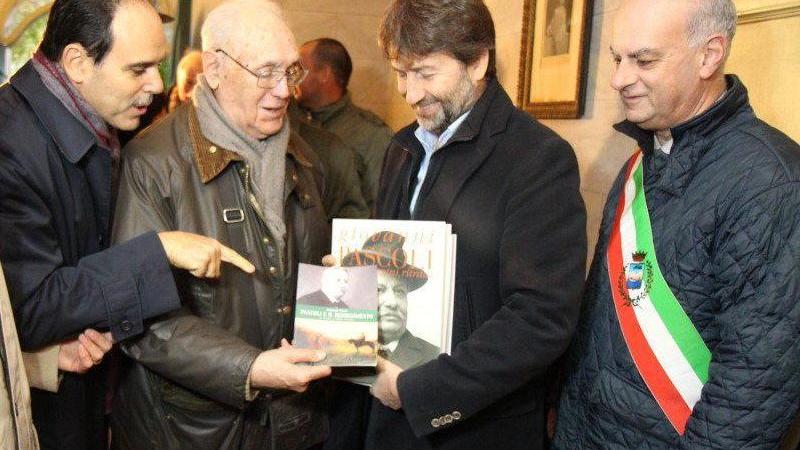 Si presenta il libro di Antonio Corsi