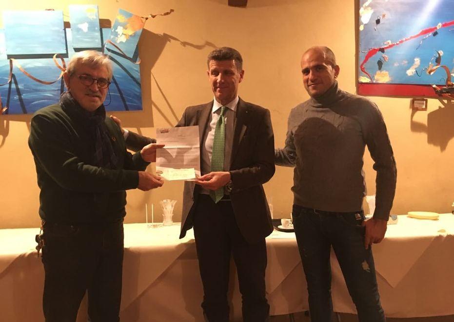 Gli assegni di Lucca Marathon consegnati alle Onlus del territorio 